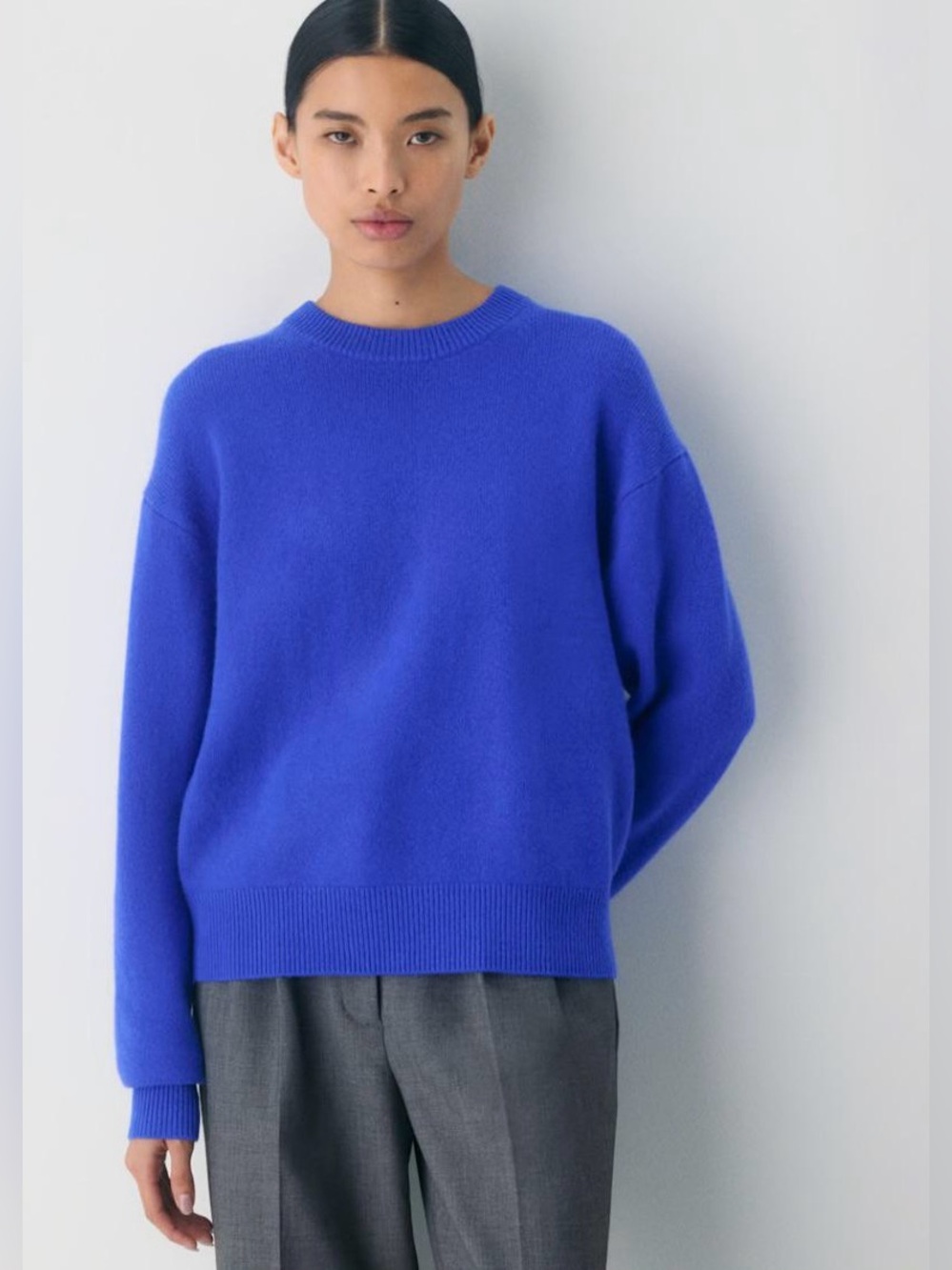 Aritzia Essential Cashmere Relic Sweater